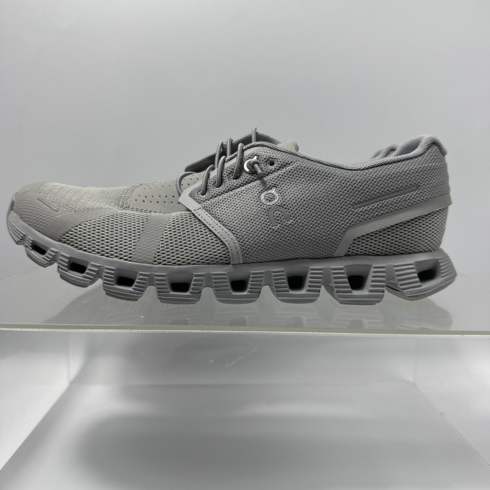 On Cloud 5 Fog Alloy 59.98025 Grey Gray Athletic Shoes Sneakers Men's Size 8.5